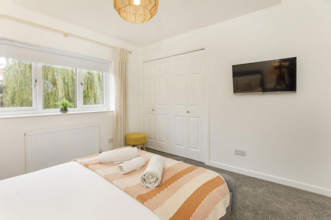 The Willows With Free Parking For 2 Cars York Exterior foto