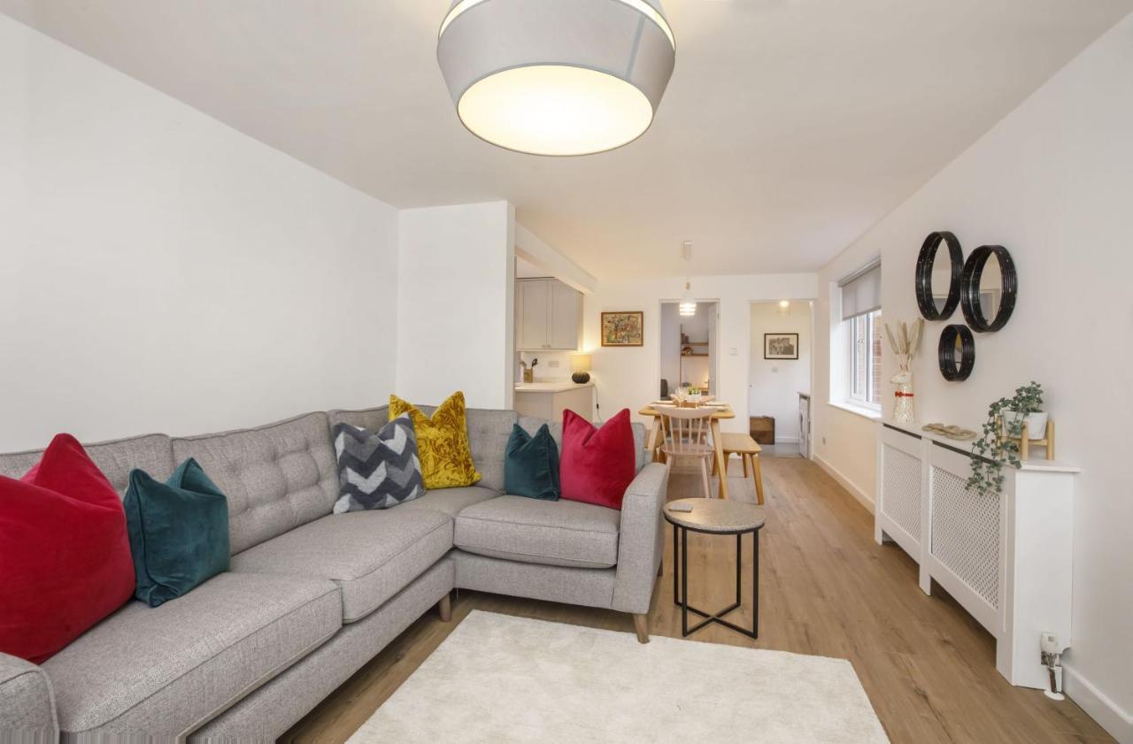 The Willows With Free Parking For 2 Cars York Exterior foto