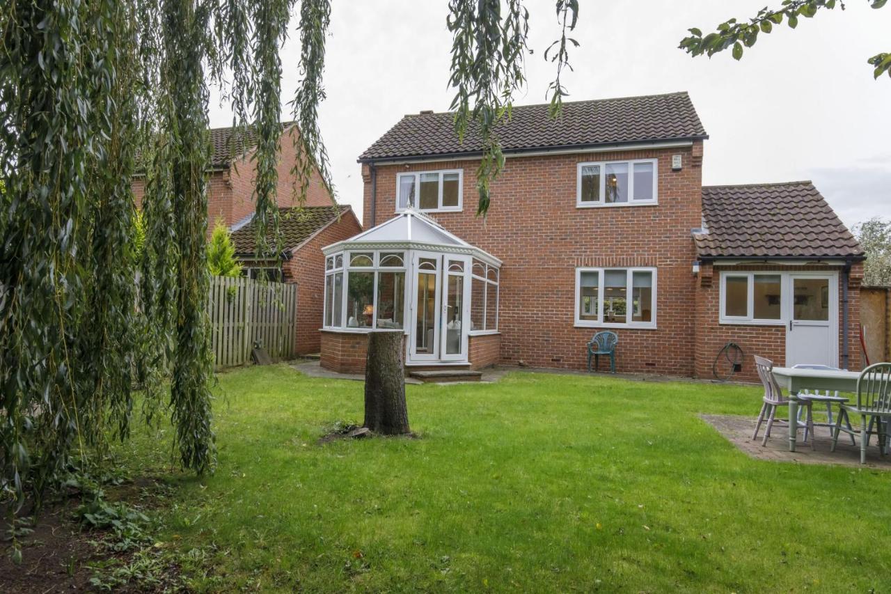 The Willows With Free Parking For 2 Cars York Exterior foto